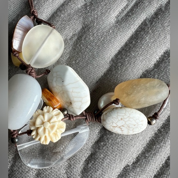 Silpada .925 Sterling Pearl Quartz Magnesite Calcite Carved Bone Flower Necklace - Picture 4 of 6